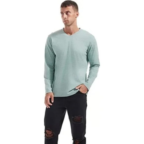 New Casual Stylish Fitted Elasticity Tees for Men - Picture 2 of 5